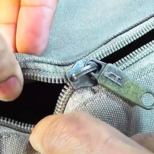 Can Luggage Zippers Be Repaired?